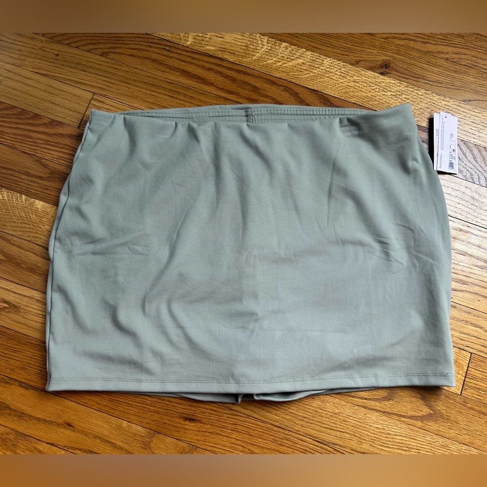 Wild Fable Sage Green Women's Skort